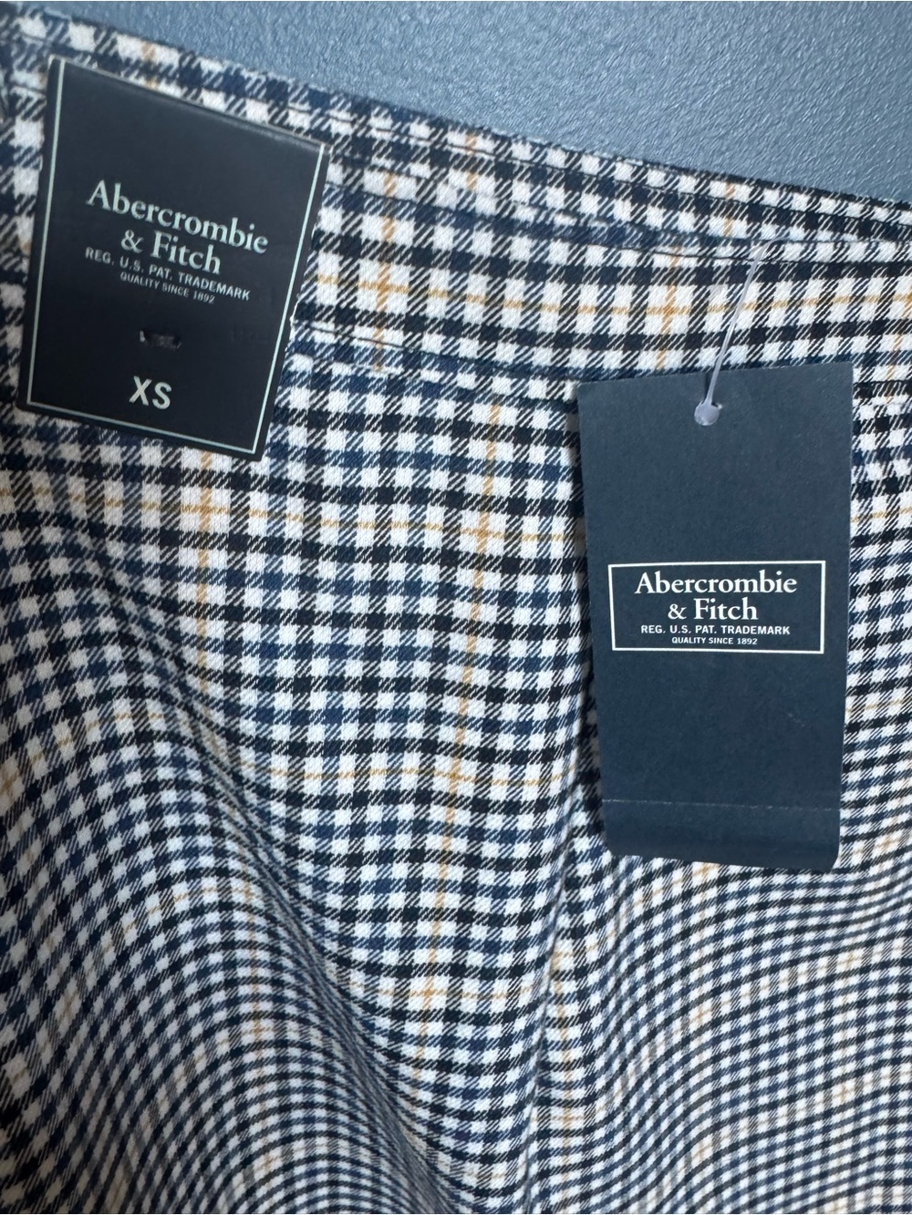 Abercrombie & Fitch Plaid Button-Front Mini Skirt New with Tags XS